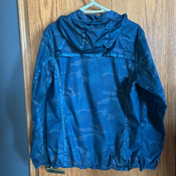 Kuhl men’s Parajax Anorak, size medium. - Picture 4 of 4